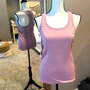 Lululemon fitted tank